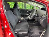 運転席シート廻りは使用感も少なく、良好な状態となっています。丁寧に使われていたことがよくわかりますね。