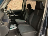 ■POINT■写真で見るよりも現車を 現車をみると写真で見ていたイメージとは少し違う部分もございます。また写真ではわからなかった車の魅力にも気づくことができるので、ぜひご来店ください!