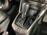 全てのトランスミッションのメリットを兼ね備えた理想的なAT、それがSKYACTIV-DRIVE(スカイアクティブドライブ)。「滑らかな変速」「ダイレクト感のあるシフトフィール」そして「低燃費」が特長です!