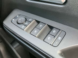 感覚的に操作可能なパワーウィンドスイッチになります。