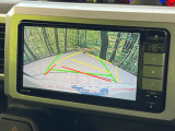 【バックカメラ】駐車時に後方がリアルタイム映像で確認できます。大型商業施設や立体駐車場での駐車時や、夜間のバック時に大活躍!運転スキルに関わらず、今や必須となった装備のひとつです!
