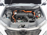 ◆エンジンルーム◆車の心臓部分。エンジンルームが汚いとトラブルの基になりますので、当店は専用の液剤を使って徹底的に綺麗にします。