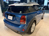かわいいテールのデザインはほかの車にはない魅力があります。ひと目で&ldquo;MINI&rdquo;とわかるデザインはアナタを虜にしてしまうかもしれません