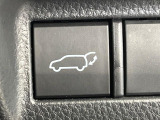 【パワーバックドア】スマートキーや運転席のボタンを押すだけでリアゲートが自動で開閉します!荷物を持っている時や、高い位置にあるバックドアを閉める際に便利な機能です♪