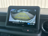 バックカメラの画像です。ガイドラインがスムースな車庫入れをサポートいたします。車庫入れの安心感がアップしますね。