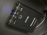 ●ETC車載器(アンテナ分離型音声案内タイプ):お引き渡し時には再セットアップを実施後、お渡しいたします。マイレージ登録に関してもお気軽にスタッフまでお尋ねください。