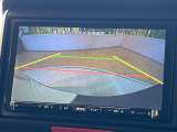 【バックカメラ】駐車時に後方がリアルタイム映像で確認できます。大型商業施設や立体駐車場での駐車時や、夜間のバック時に大活躍!運転スキルに関わらず、今や必須となった装備のひとつです!