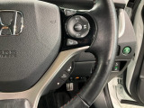 クルーズコントロールを装備しています。高速道路などで一定の速度で走ってくれるので運転が楽ですよ!速度を設定できますので、スピードの出しすぎにも注意できます。