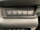 各種機能の切替スイッチは運転席パネル下に集約されています。任意で切り替え可能なため状況に合わせてお使いください。