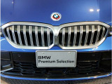 【キドニーグリル】BMWは約90年もの間、ほぼ全ての車両にひと目でBMWだと分かるこの特徴的なフロントグリルが備えられ、デザイン・アイコンとして親しまれてきました。