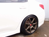 人気のWRXS4カスタム車両の入庫!ストラーダSD地デジナビを装備し、TEIN車高調、WORK製T7R18AW、フジツボマフラーなどの充実装備に加え、タイヤの溝も9分山残っております