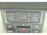 両側パワースライドドア付きだから、狭い駐車スペースなどでの乗り降りラクラク♪小さなお子さまのいるご家庭には嬉しい装備です。