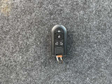 付属キーレス(鍵)は一つになります。スペアキーご希望の場合は別途(有料)ご用意可能です。