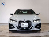 【キドニーグリル】BMWは約90年もの間、ほぼ全ての車両にひと目でBMWだと分かるこの特徴的なフロントグリルが備えられ、デザイン・アイコンとして親しまれてきました。
