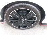 NISMO tuned e-POWER 4WD専用17インチアルミホイール。