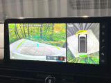 【アラウンドビューモニター】専用のカメラにより、上から見下ろしたような視点で360度クルマの周囲を確認することができます☆死角部分も確認しやすく、狭い場所での切り返しや駐車もスムーズに行えます。