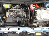 エンジンとモーターのダブルパワーで高い加速性能を発揮。スタート時や高速道路での合流もスムーズです。