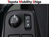 駐車時に便利なスマ-トキ-連動オ-ト格納式ドアミラーを装備しています。施錠すると自動的にドアミラーを格納する便利な機能です!