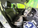運転席シート廻りは使用感も少なく、良好な状態となっています。丁寧に使われていたことがよくわかりますね。