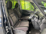 運転席シート廻りは使用感も少なく、良好な状態となっています。丁寧に使われていたことがよくわかりますね。