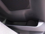 後席にもドリンクホルターあります。