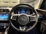 XE 2.0 ピュア 4WD 本革シート