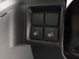 運転席と助手席にはシートヒーターも付いています!