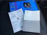 取説、ナビ取説、メンテナンスノート完備です!大事に乗られてきた車だと一目でわかりますね!スマートキーは2つ☆