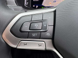 アダプティブクルーズコントロールACC/トラベルアシストを手元で簡単操作。前走車追従や車線維持をサポートし、快適なドライブを実現。