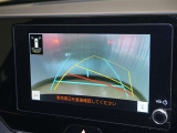 【バックモニター】後方の死角や障害物などを安全確認しながら駐車できます。運転初心者も熟練者も安心ですね♪