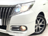 【LEDヘッドライト】悪天候や夜間走行時も良好な視界を確保し安心して運転できる高輝度LEDヘッドライトを装備!点灯速度が早く、消費電力も抑えられています。