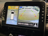 【アラウンドビューモニター】専用のカメラにより、上から見下ろしたような視点で360度クルマの周囲を確認することができます☆死角部分も確認しやすく、狭い場所での切り返しや駐車もスムーズに行えます。
