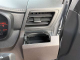 運転席ドリンクホルダー