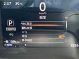 メーター内ディスプレーで各車両設定をオーナーの好みに変更出来ます。