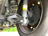 お車を安心してお乗りいただく為には、足回りの定期点検が欠かせません。サービスサポート(有償保証)では無料点検もご提供しており、安心のカーライフをお過ごしいただけるサポート体制が整っています。