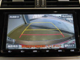 バックガイドモニターで、後方を確認しながら安心して駐車することができます。運転初心者も熟練者も必須の機能ですよ!