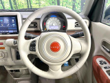 【純正革巻きステアリング】上質な革を使用することで、手にしっかり馴染みとても運転しやすいハンドルです♪