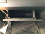 よく使うものが手を伸ばせばすぐ届く、機能面で充実した収納。
