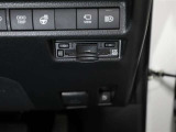 ETC車載器が搭載されているので、高速道路の乗り降りもノンストップで通過できます♪