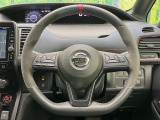 【ステアリングスイッチ】運転中、前方から目線をそらすことなく、オーディオ等の操作が可能な便利機能!安心&快適なドライブを演出してくれます♪
