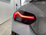 安心のBMW認定中古車は100項目の箇所を徹底的にチェック致します。機械的な箇所や電気系、コンピューターなどをご納車前に点検し、交換基準に達した部品は全て新品に修理返品した後にご納車致します。