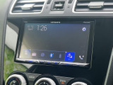 画面にはナビ・オーディオのメニューが表示され、音楽や電話などの項目を確認できます。表示がまとまっていて見つけやすく、移動中の案内確認や日常の音楽再生に便利です。