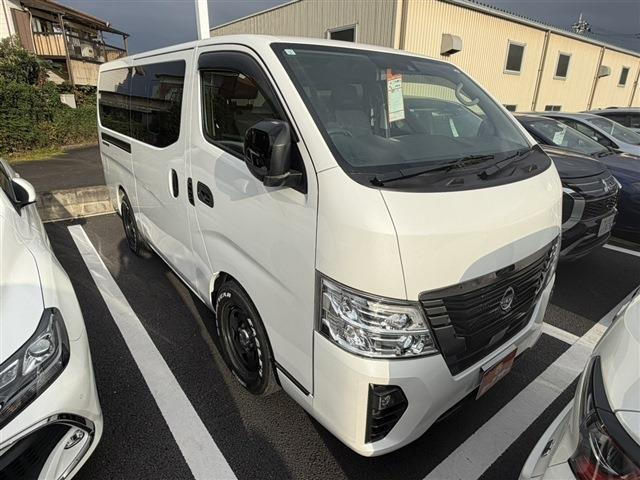 キャラバン 2.4 50thアニバーサリー ロング ディーゼル 禁煙車 ワンオーナー 全周囲...