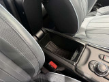 vワンオーナー 限定車 セージグリーン ドライブレコーダー ACC シートヒーター 青革シート  アップルカープレイ 前後PDC USB 禁煙車 正規認定中古車 全国正規ディーラー保証付/2年・走行距離無制限