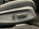 シート位置や角度を電動できめ細かに調整可能な【パワーシート】