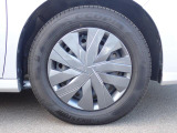 ★純正ホイールキャップ★車体の雰囲気と合っているのは純正品ならではですね!