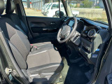 エンジンルームも綺麗に洗浄してから納車致します。普段あまり見ることが無い箇所だからこそ綺麗だと感動しますよね(*&acute;▽`*)