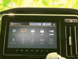 テレビやラジオ、Bluetooth、USBなど、選べる音源が画面上に並びます。項目を確認しやすく、普段使いからお出かけまで、好みに合わせたオーディオ環境を整えやすい装備です。