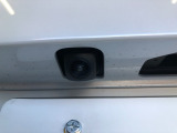 【バックカメラ】駐車時に安心のバックカメラが装備されています!