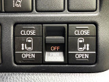 【両側パワースライドドア】スマートキーや運転席のスイッチで後席両側スライドドアの開閉が可能♪電動だから力を入れてドアを開ける必要が無く、小さなお子様でも簡単に開け閉めでき快適です♪